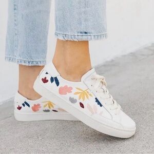 Soludos Fallen Leaves Embroidered Leather Sneakers Size 8.5